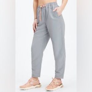 Woven Hike Pant